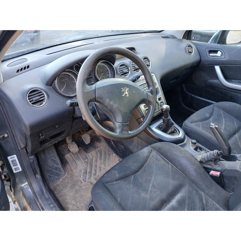 PARAGOLPES DELANTERO