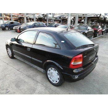 opel astra g berlina del año 2002