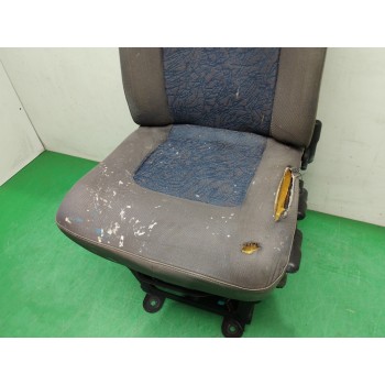 Recambio de asiento delantero izquierdo para renault master combi desde ´98 2.2 diesel referencia OEM IAM  NECESITA REPARACION 