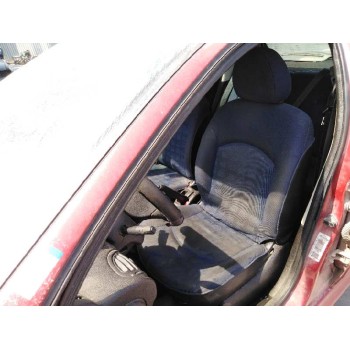 peugeot 206 berlina del año 2001