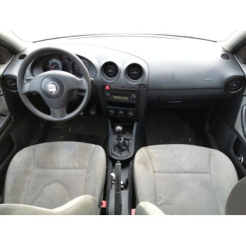 seat ibiza (6l1) del año 2004