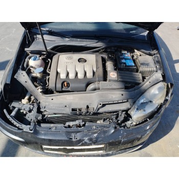 volkswagen golf v berlina (1k1) del año 2004