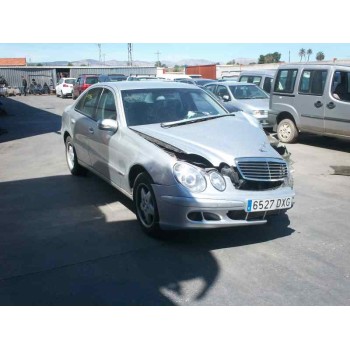 mercedes-benz clase e (w211) berlina del año 2002