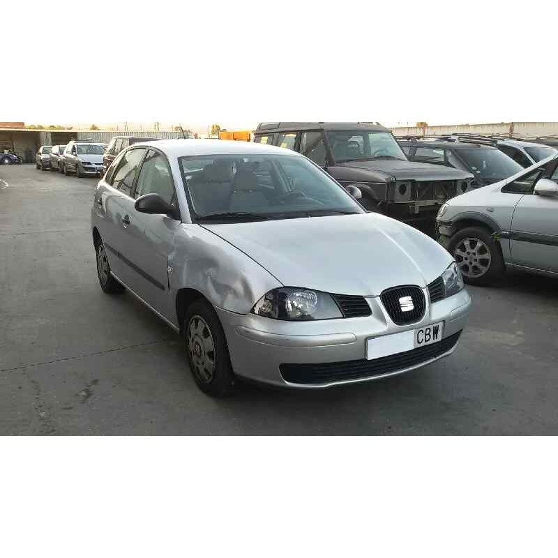 seat ibiza (6l1) del año 2002