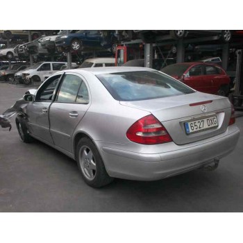 mercedes-benz clase e (w211) berlina del año 2002