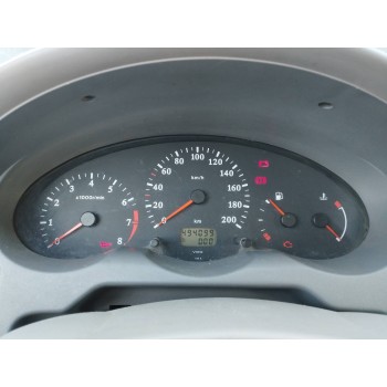 nissan micra (k11) del año 2002