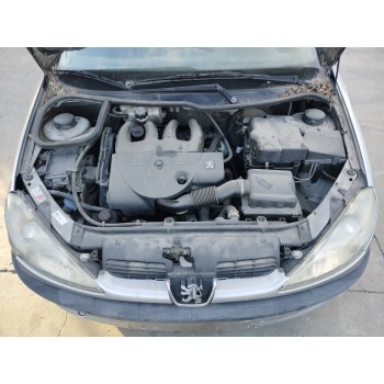 peugeot 206 berlina del año 2001