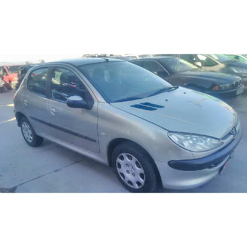 PEUGEOT 206 BERLINA