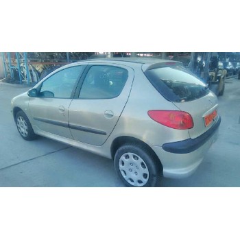 peugeot 206 berlina del año 2004