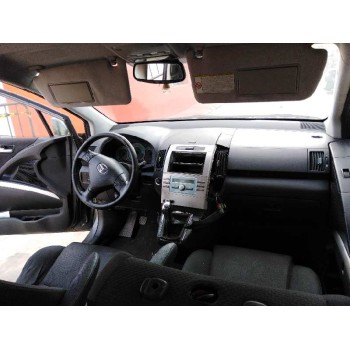 toyota corolla verso (r1) del año 2004