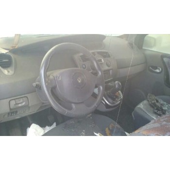 renault scenic ii del año 1984