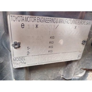 toyota corolla verso (r1) del año 2004