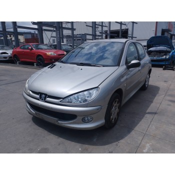 peugeot 206 berlina del año 2004