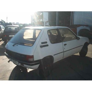 peugeot 205 berlina del año 1990
