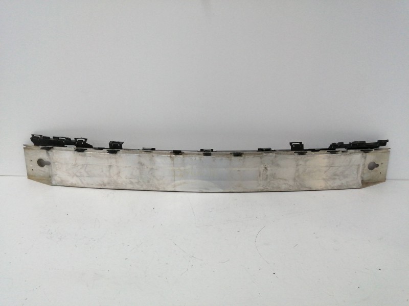 Recambio de refuerzo paragolpes delantero para volvo v70 familiar 2.5 20v cat referencia OEM IAM 09151514  