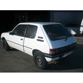 peugeot 205 berlina del año 1990