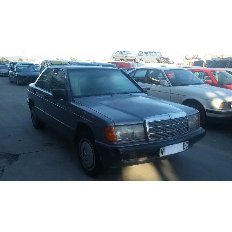mercedes-benz clase c (w201) berlina del año 1992