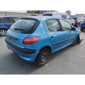peugeot 206 berlina del año 2002