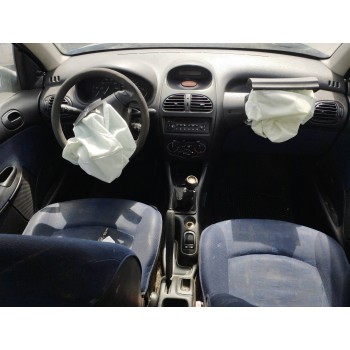 peugeot 206 berlina del año 2002