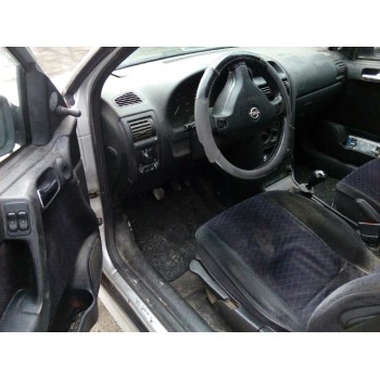 opel astra g berlina del año 1999