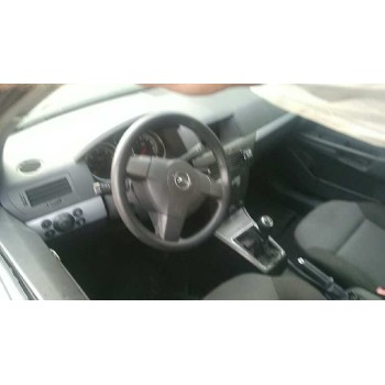 opel astra h berlina del año 2005
