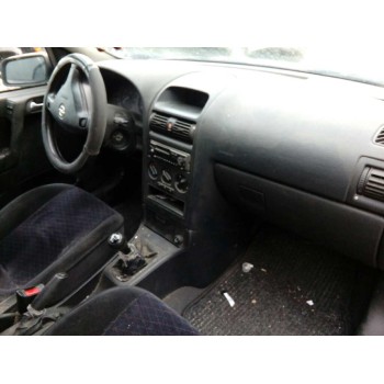 opel astra g berlina del año 1999