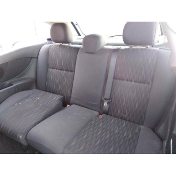 ford focus berlina (cak) del año 2004