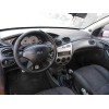 ford focus berlina (cak) del año 2004
