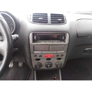 alfa romeo 147 (190) del año 2004