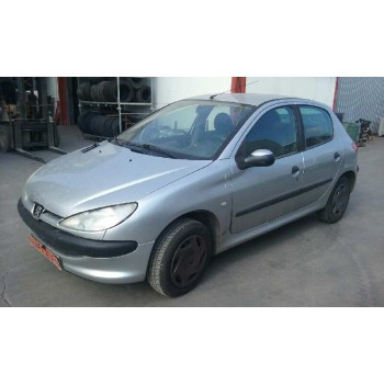 peugeot 206 berlina del año 2002
