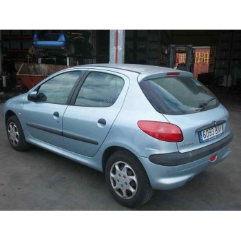 peugeot 206 berlina del año 2001