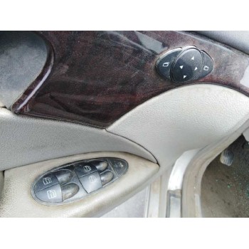 mercedes-benz clase e (w211) berlina del año 2004