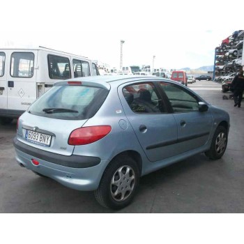 peugeot 206 berlina del año 2001