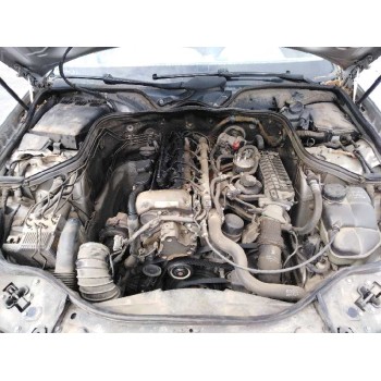 mercedes-benz clase e (w211) berlina del año 2004