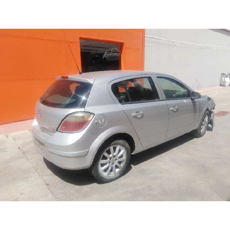 OPEL ASTRA H BERLINA 2004