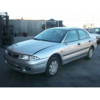 mitsubishi carisma berlina 4 (da0) del año 1997