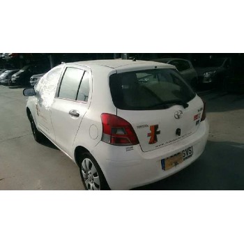 toyota yaris (_p9_) del año 2010