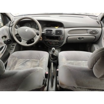 renault megane i fase 2 berlina (ba0) del año 2000