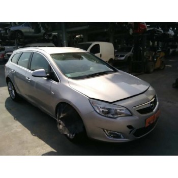 opel astra j sports tourer del año 2011
