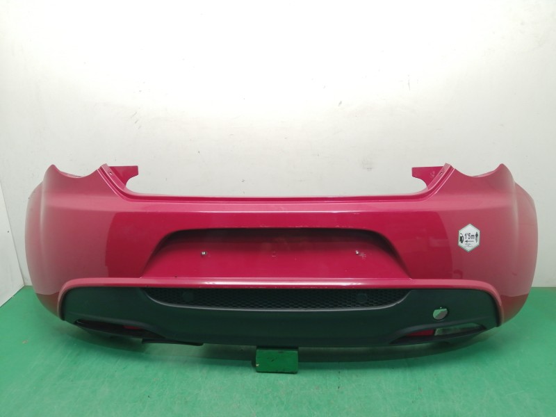 Recambio de paragolpes trasero para alfa romeo mito (145) 1.3 jtd cat referencia OEM IAM 156078599 OBSERVAR FOTOS 