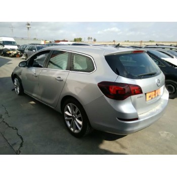 opel astra j sports tourer del año 2011