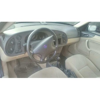 saab 9-3 berlina del año 2002