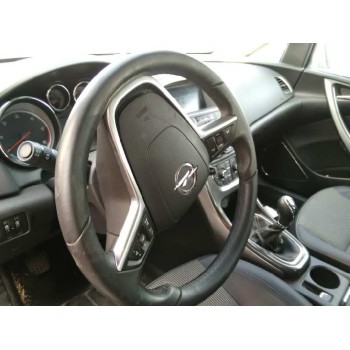 opel astra j sports tourer del año 2011