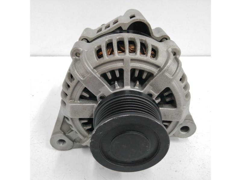 Recambio de alternador para hyundai sonata (nf) comfort referencia OEM IAM 120A  
