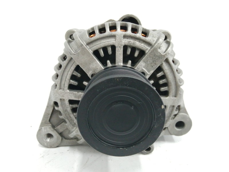 Recambio de alternador para hyundai sonata (nf) comfort referencia OEM IAM 120A  