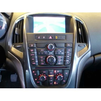 opel astra j sports tourer del año 2011