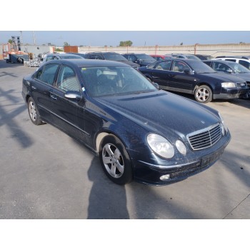 mercedes-benz clase e (w211) berlina del año 2002