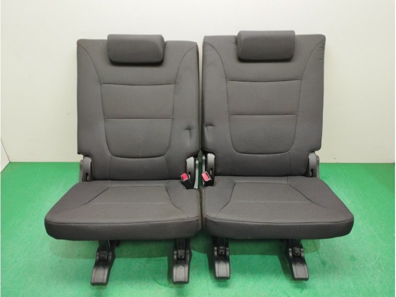 Recambio de asientos tercera fila para kia sorento 2.0 crdi referencia OEM IAM   