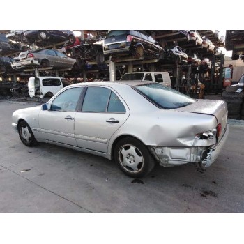 mercedes-benz clase e (w210) berlina diesel del año 1998