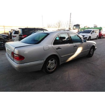 mercedes-benz clase e (w210) berlina diesel del año 1998